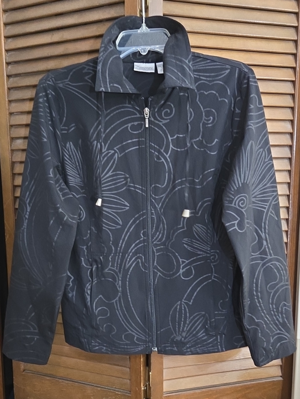 Floral-Print Zip Utility Jacket - Black